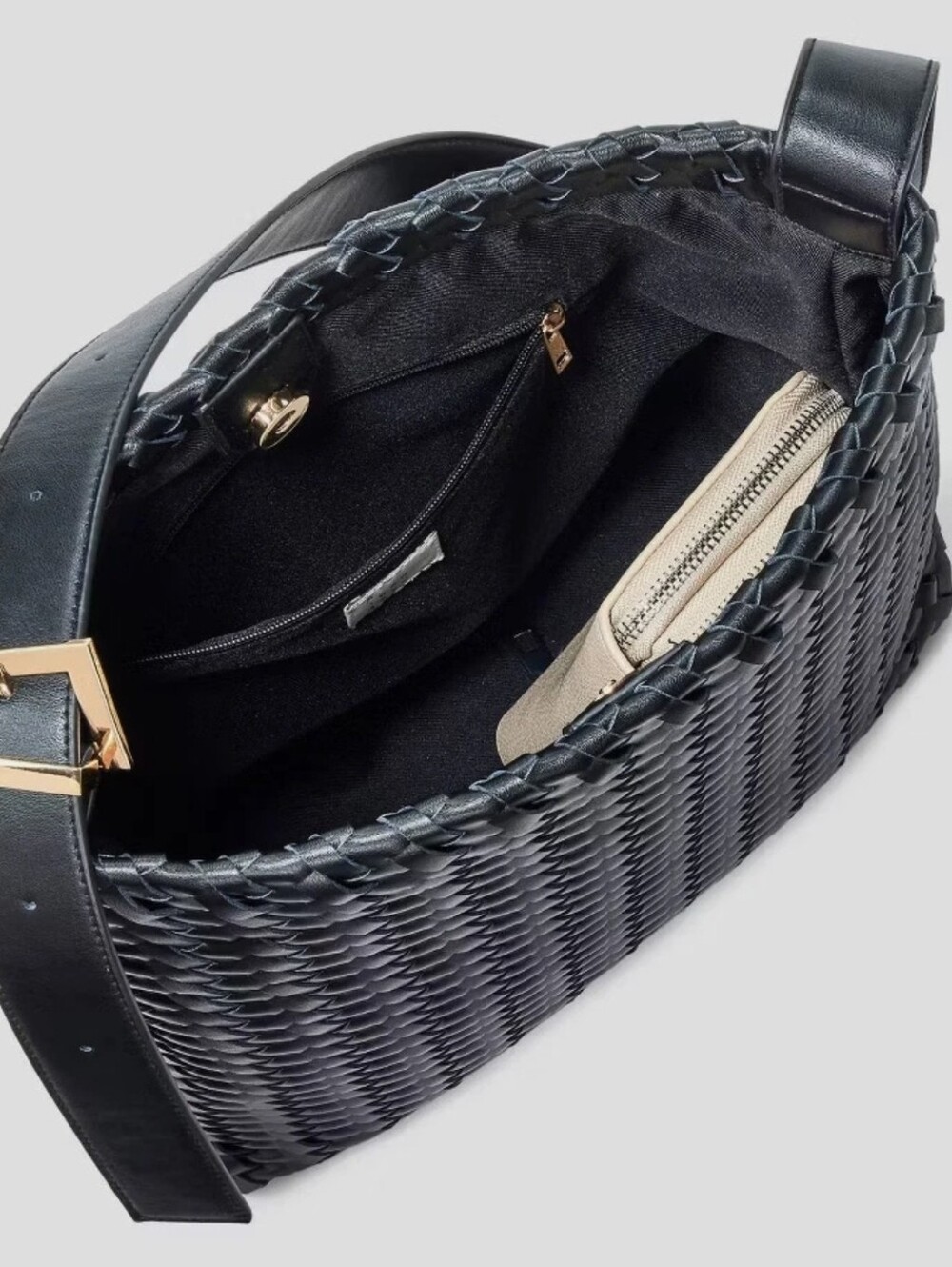 A New Day Woven Bucket Bag - - Picture 3 of 5